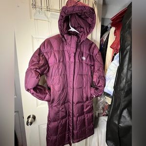The North Face Metropolis Puffer Plum size medium